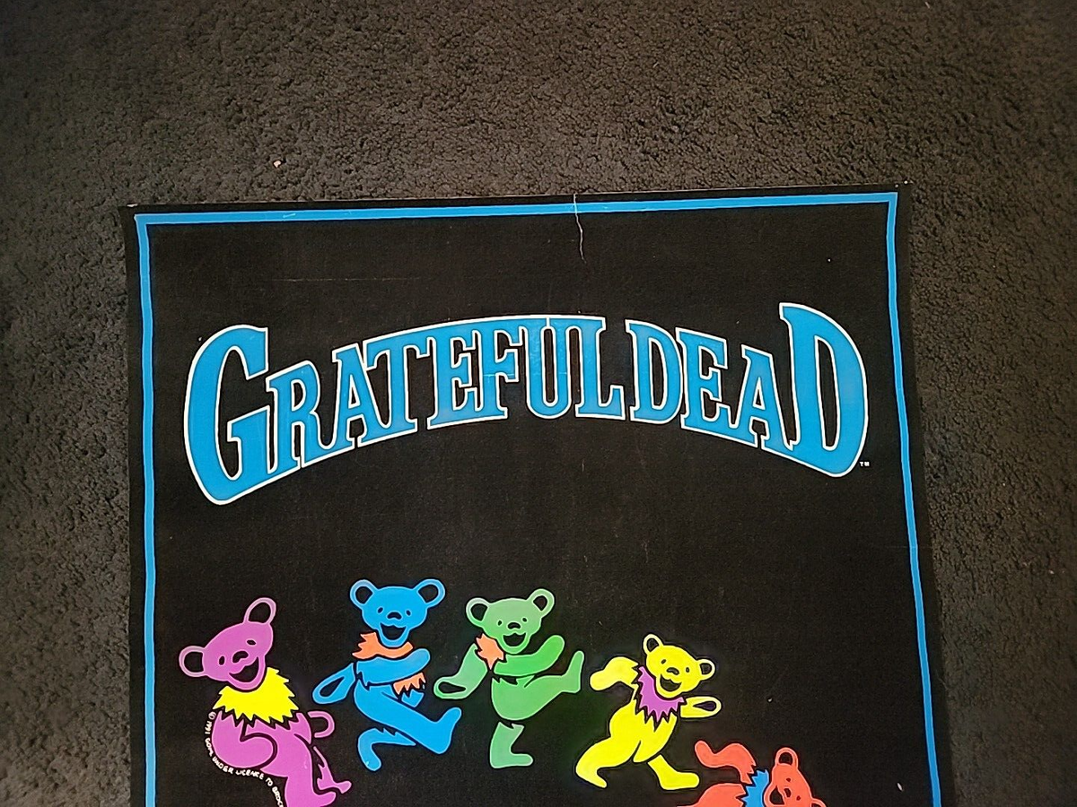 Original Vintage Grateful Dead Dancing Spiral Bears 34”x22
