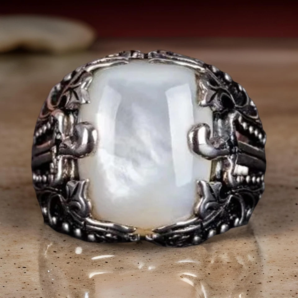 Anillo de madreperla de plata de ley 925 con lados de espada para hombre talla 7-15 Foto 2 de 4