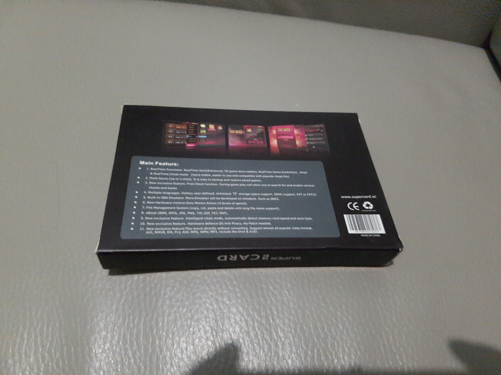 DSTwo Supercard édition collector complète en boîte pour DS