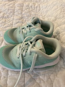 nike air max invigor td