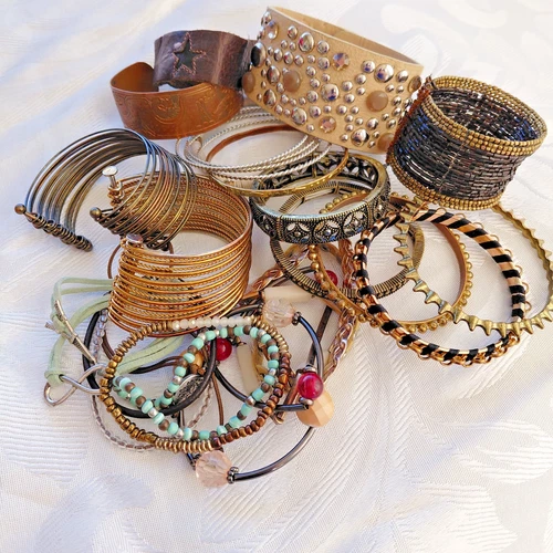 Vintage Costume Jewelry Lot of 26 Bracelet Leather Bangles Cuffs Beaded Stretch