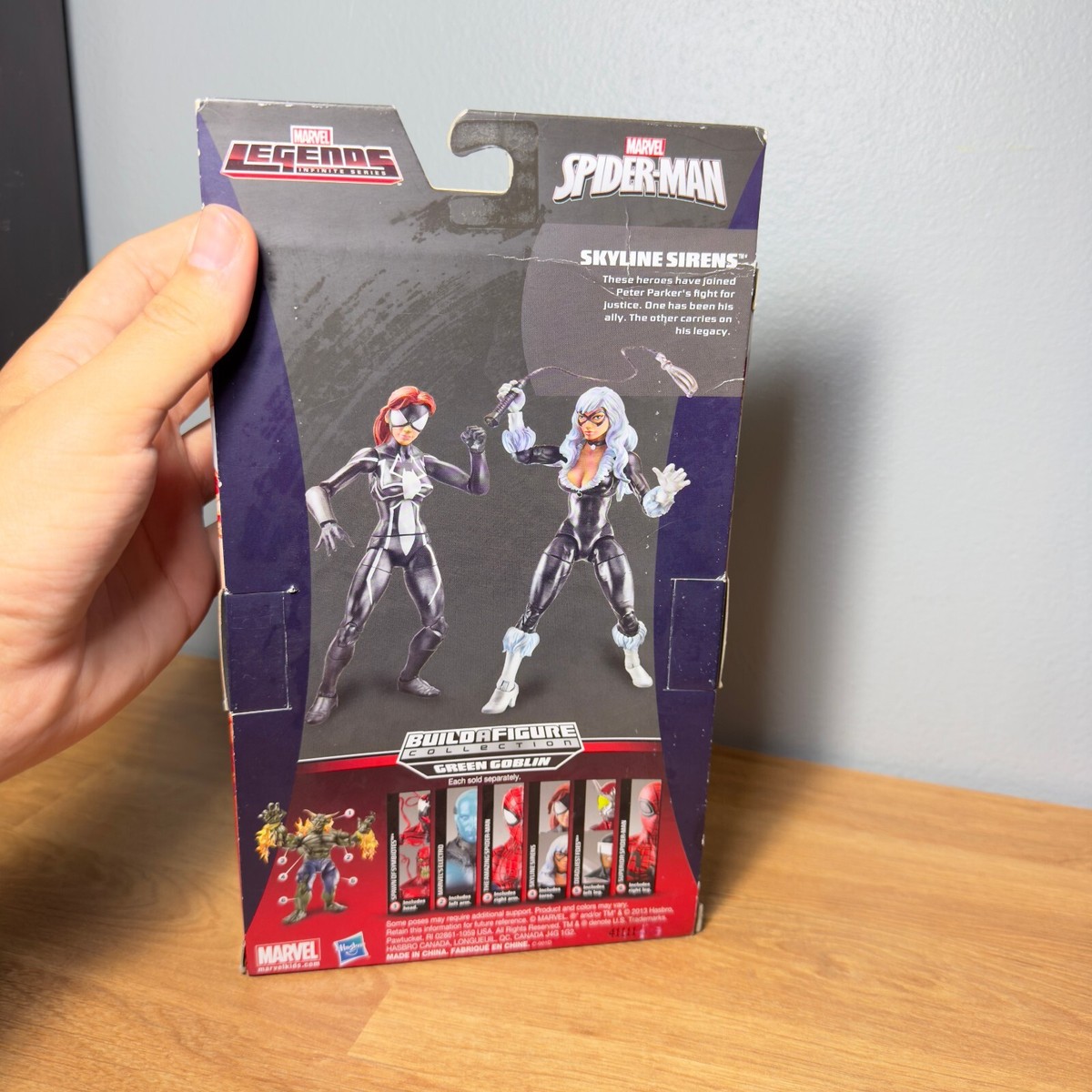 Marvel Legends Skyline Sirens Black Cat Spiderman Action