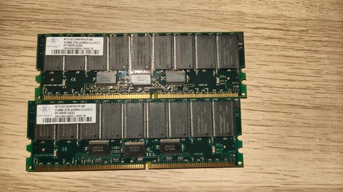 Nanya RAM DDR 512MB 200MHz ECC REG NT512D72S4PaKGR-8B Server Ram/Memory 2x