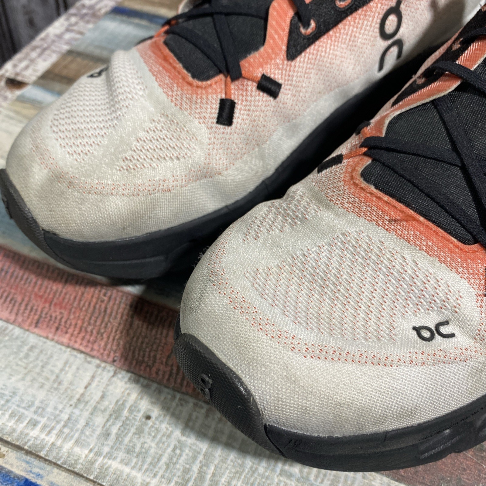 On Cloud Cloudtilt Flame Eclipse athletic Running… - image 9