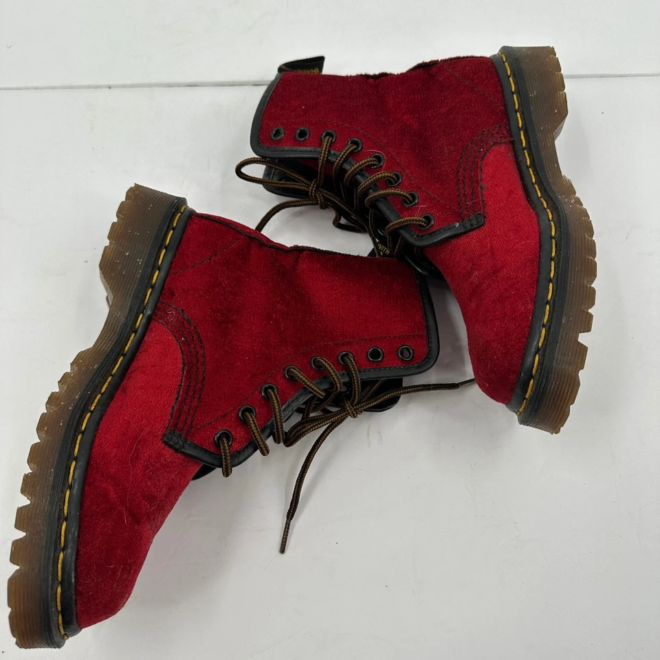 Botas al tobillo Dr Martens de terciopelo rojo para mujer talla 5 con cordones Whimsigoth Foto 3 de 4