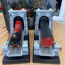 Harry Potter Hogwarts Express Bookends The Noble Collection  **FREE POSTAGE**