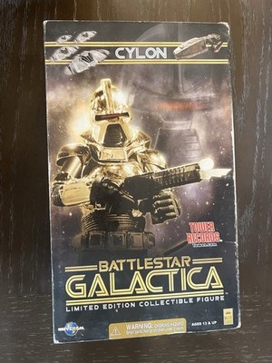 BATTLESTAR GALACTICA Cylon Centurion GOLD Action Figure Tower Records Exclusive