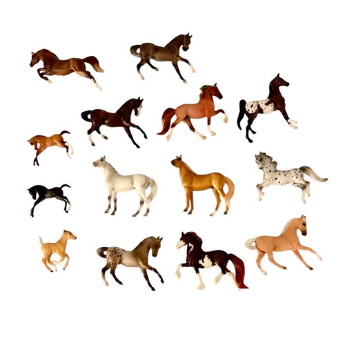 Breyer Horses Stablemates and Mini Whinnies Lot of 14 Assorted