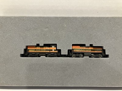 Con-Cor N Scale Great Northern Cow and Calf