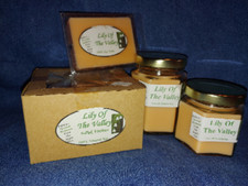 *NEW* Hand Poured Floral Scents Soy Candles T...