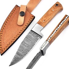 Handgefertigtes Damast-Jagdmesser mit Lederscheide &ndash; ideal f&uuml;r Camping