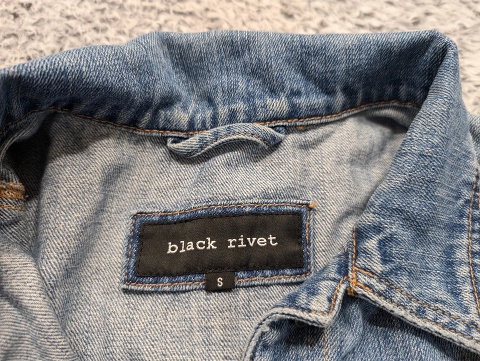 Черная заклепка куртка женщин маленький синий джинсовой ткани состаренный молотый водитель грузовика Bikercore - Изображение 2 из 4