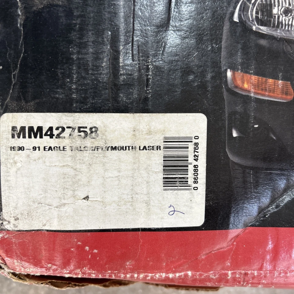 Sujetador Covercraft MM42758 1990 1992 Eagle Talon Plymouth Laser Foto 2 de 4