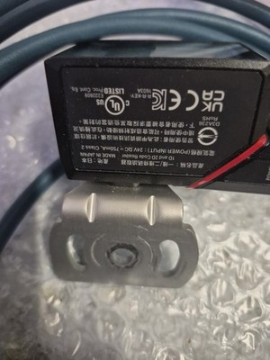 NEW KEYENCE SR-X300W LASER SCANNER SENSOR BARCODE READER