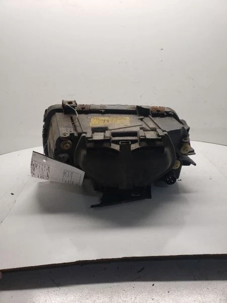 Faro derecho pasajero a través de VIN 199999 compatible con 96-99 AUDI A4 1090079 Foto 4 de 4