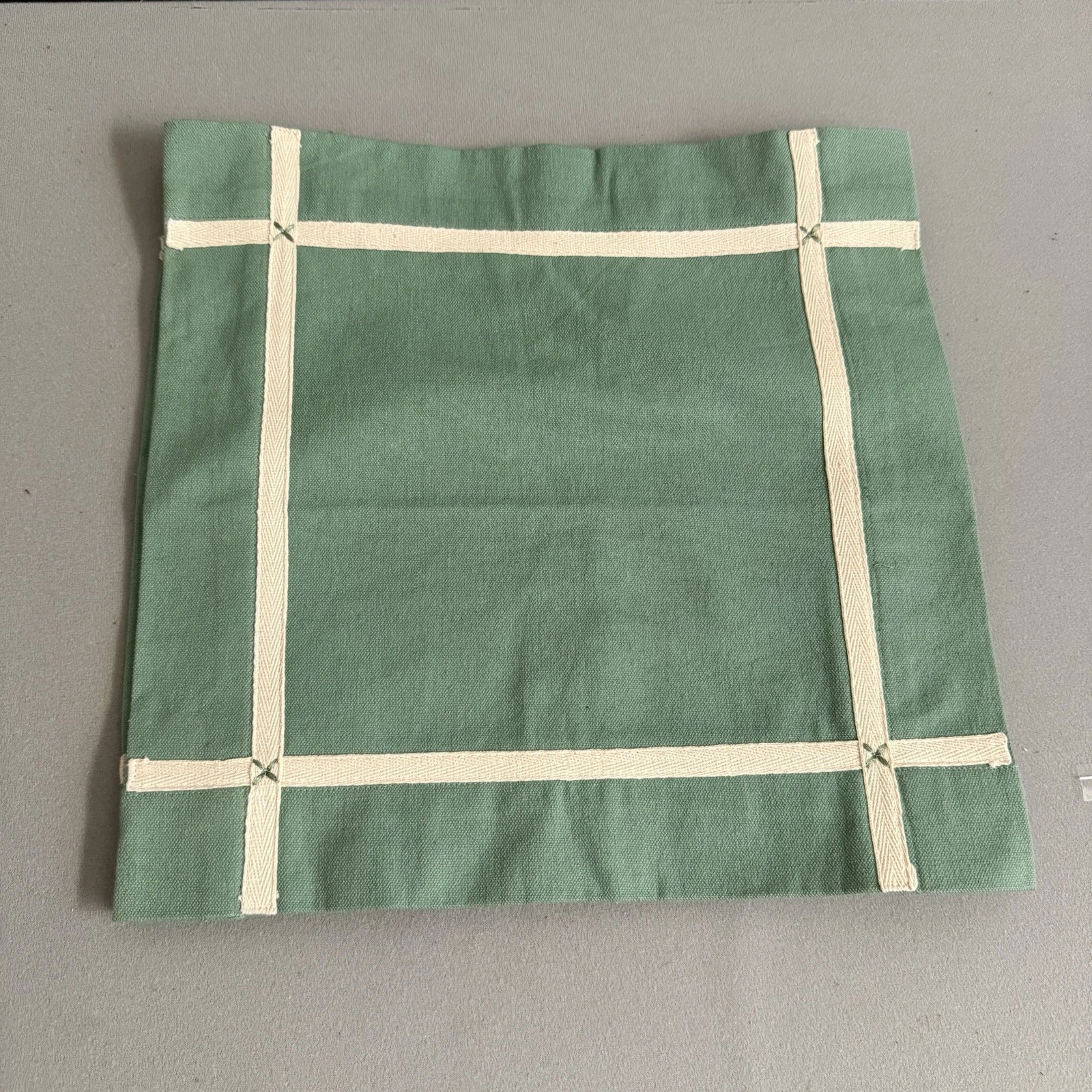 Pomegranate Bamboo Napkins - Thumbnail 3
