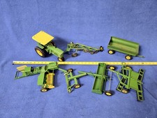 Vintage John Deere Die Cast 1960s Ertl Toy  7 Piece Tractor Ultra Rare Set