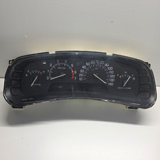 02 2002 Buick Park Avenue Speedometer Instrum...
