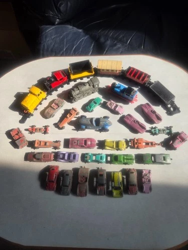 Large vintage lot of Matchbox Ertl Tootsietoy Midgetoy diecast train cars