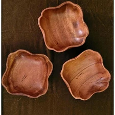 Set of 3 Dolphin Monkey Pod Salad Bowls