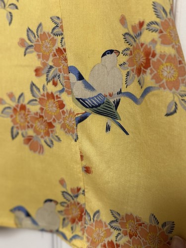 VTG Yellow Skirt 100% Silk Size 6 Career Work Business Knee-Length Bird Print - Picture 5 of 20