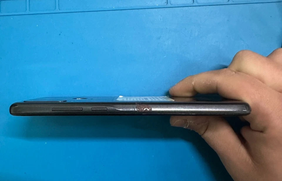 Alcatel 1SE - 4GB RAM - 64GB MEMORIA - Immagine 2 di 4