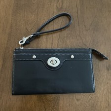 Coach Vintage Classic Black Leather Wristlet w/Silver Turn Lock Black Leather
