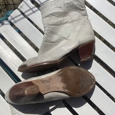 womens white Zodiac ankle boots size 6 vintage mid 80 s one owner lightly used