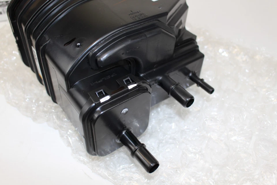 2013-2019 凯迪拉克 ATS 燃油蒸汽蒸发器排放罐 84159632 全新 — 第 2/4 张图片