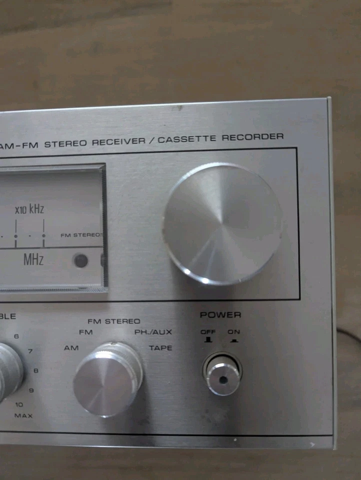 Soundesign 5601 Receptor AM/FM Grabadora de Cassette, Altavoces Originales, Probado Foto 3 de 4