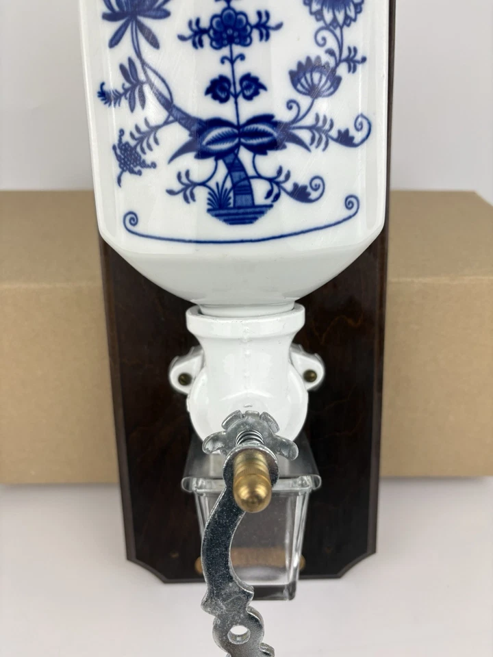 Vintage Porkert Kavu Coffee Mill Grinder Wall Mounted KM40 model 1 - Image 3 of 4