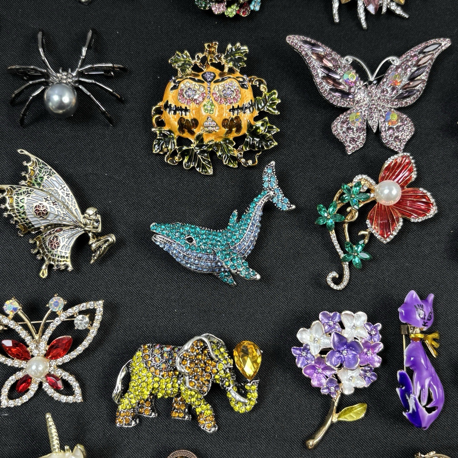 Mostly Modern Assorted Unsigned Brooch Pin Lot Of… - image 9