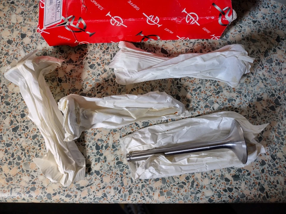 ENGINE INLET VALVE SET - FITS: ALFA ROMEO GIULIA & SPRINT / SPIDER / ALFETTA — 第 2/4 张图片