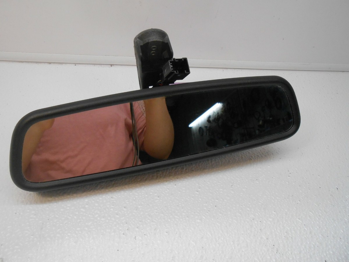 2004-10 BMW 5 Series Rear View Mirror W /Auto Dim OEM E11025891  