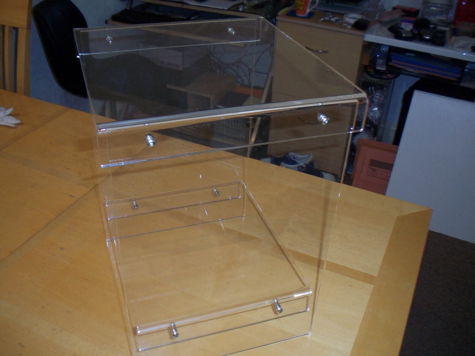 PERSPEX/ ACRYLIC SIDE TABLE /MAGAZINE RACK/COFFEE TABLE | eBay UK