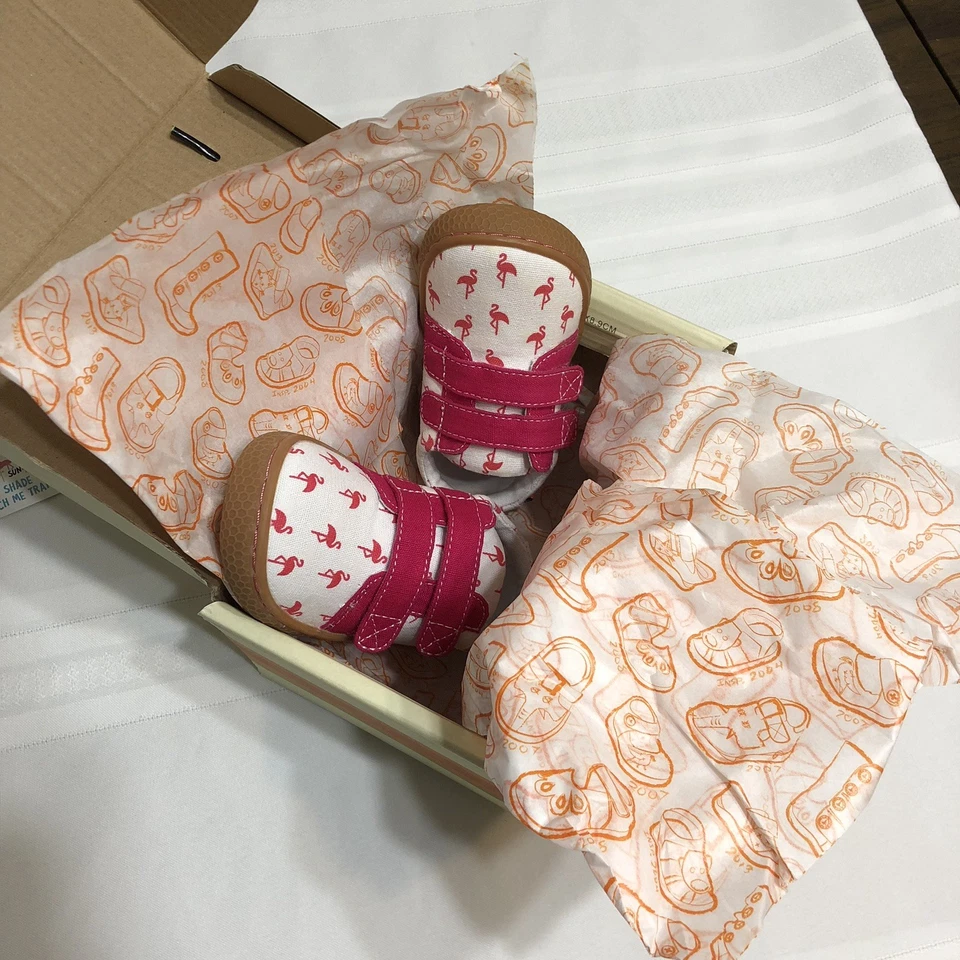 NUEVO EN CAJA Niñas Pequeñas TALLA 4 ROSA FLAMENCO Livie & Luca PEPPY Tenis Zapatos Foto 3 de 4