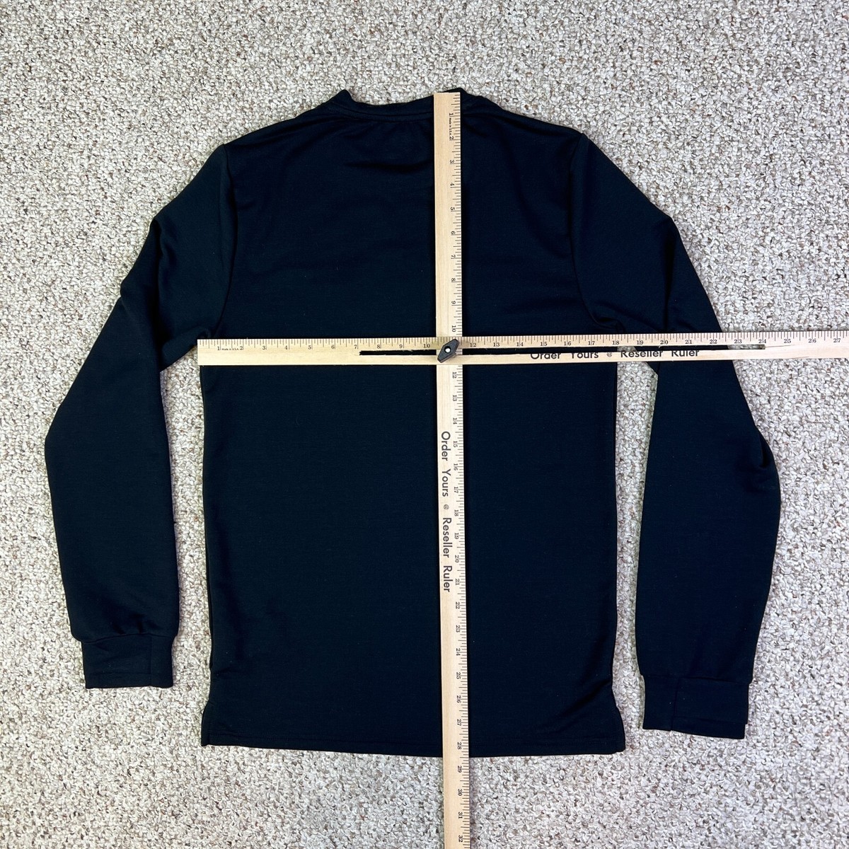 Umbro Shirt Mens Small Black Long Sleeve Pullover Sweatshirt