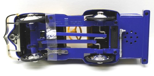 Crown Premiums NAPA 1940 Gendron Tow Truck Pedal Car Bank 1/6 Diecast Model - Picture 6 of 9