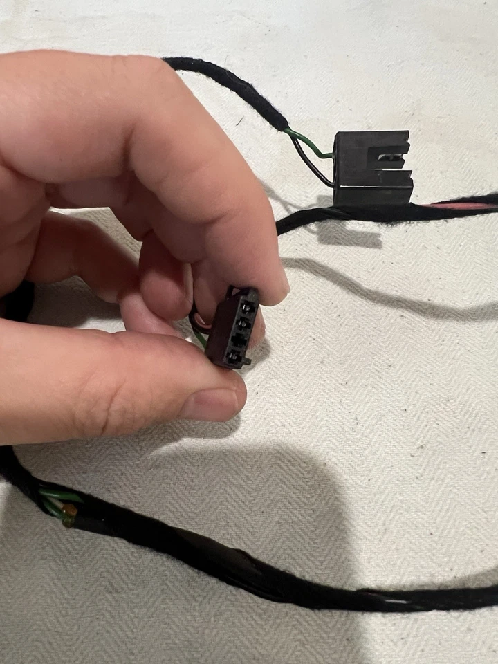 Arnés de cableado de luz de cortesía para puerta delantera izquierda Saab 9-3SS 03-11 12798142 Foto 3 de 4