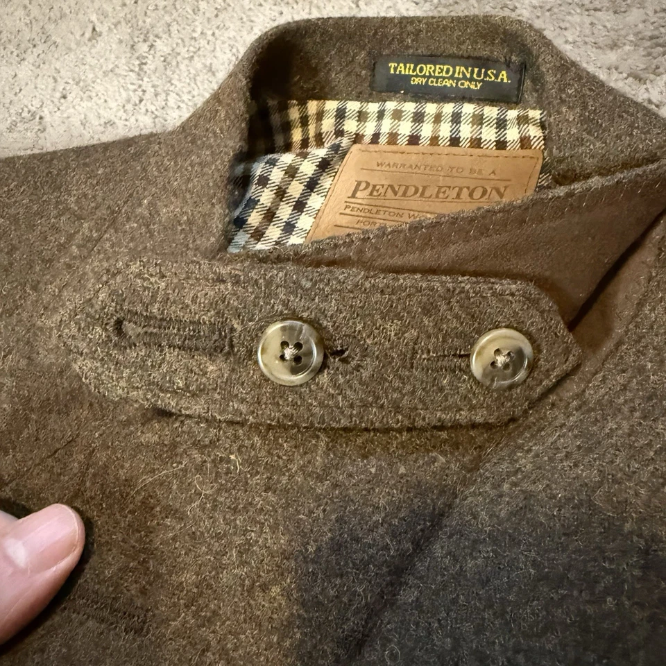 Pendleton Men’s Wool 3 Button Blazer 44R Made In USA Elbow Patches - Image 4 of 4