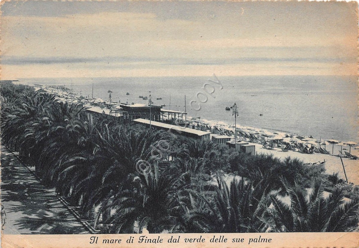 Cartolina Finale Ligure Panorama spiaggia 1953 (Savona)