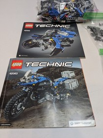 LEGO TECHNIC: BMW R 1200 GS Adventure 42063 Incomplete (Missing Wheels)