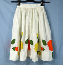 VTG White Twill A-LINE SKIRT Applique Embroidered Flowers HIPPIE BOHO Cottage S