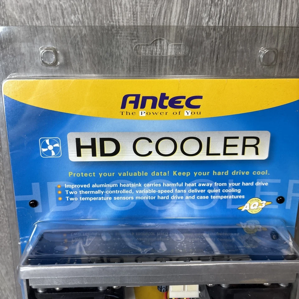 Antec HD Cooler with Digital Temperature Display for PC Hard Drives 2003 Sealed - Image 2 of 4