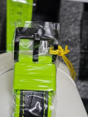 Invicta Lupah Revolution 2.0 Swiss ETA G10.212 LIME GREEN 8-slot