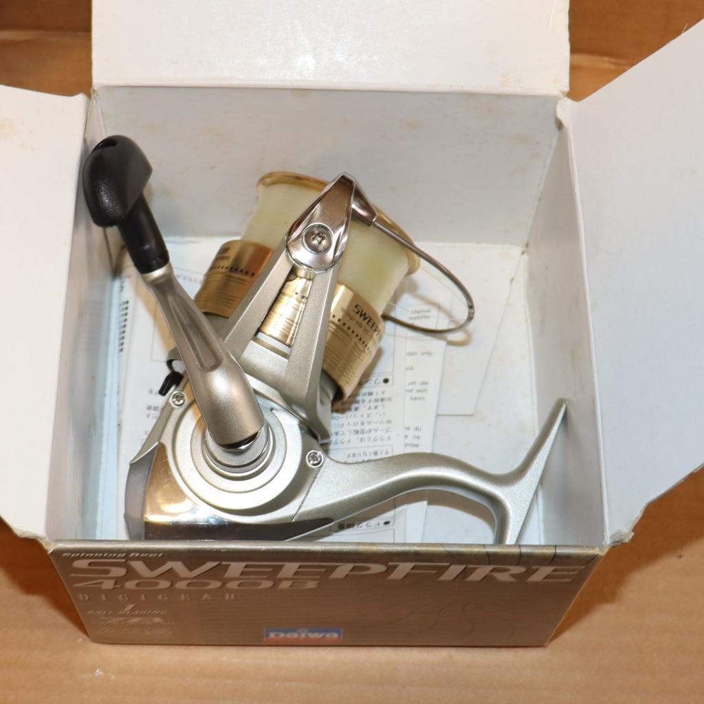 One Daiwa Sweepfire 4000B Fishing Reel from 2008 Appears Unu