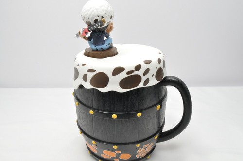 One Piece Trafalgar Law Drink Bottle USJ Universal Studios Japan Limited black - Picture 12 of 12