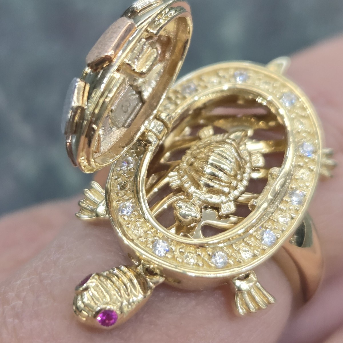 Big 14k yellow white rose gold good luck locket turtle ring