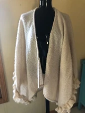 NWT DAVID AND YOUNG Womens Ivory Shawl Wrap OSFM