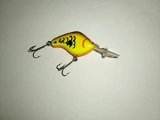 *READ* Vintage Unknown Plastic 2" Body Young (?) Lure - Used*